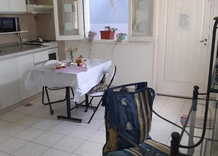 Patagonia Relax- Depto Zona Centrica Y De Servicios De Salud